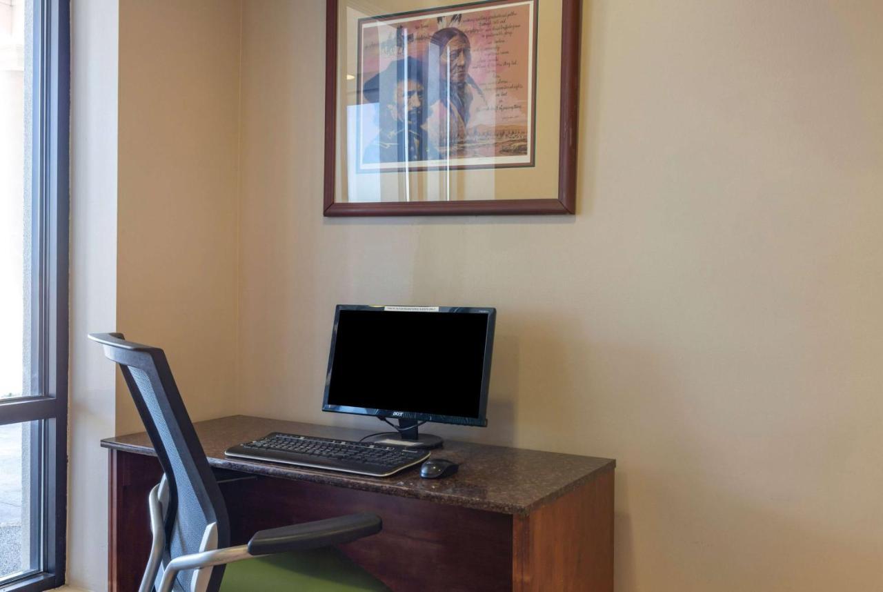 Howard Johnson By Wyndham Billings Esterno foto