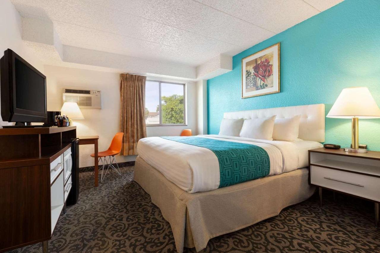 Howard Johnson By Wyndham Billings Esterno foto